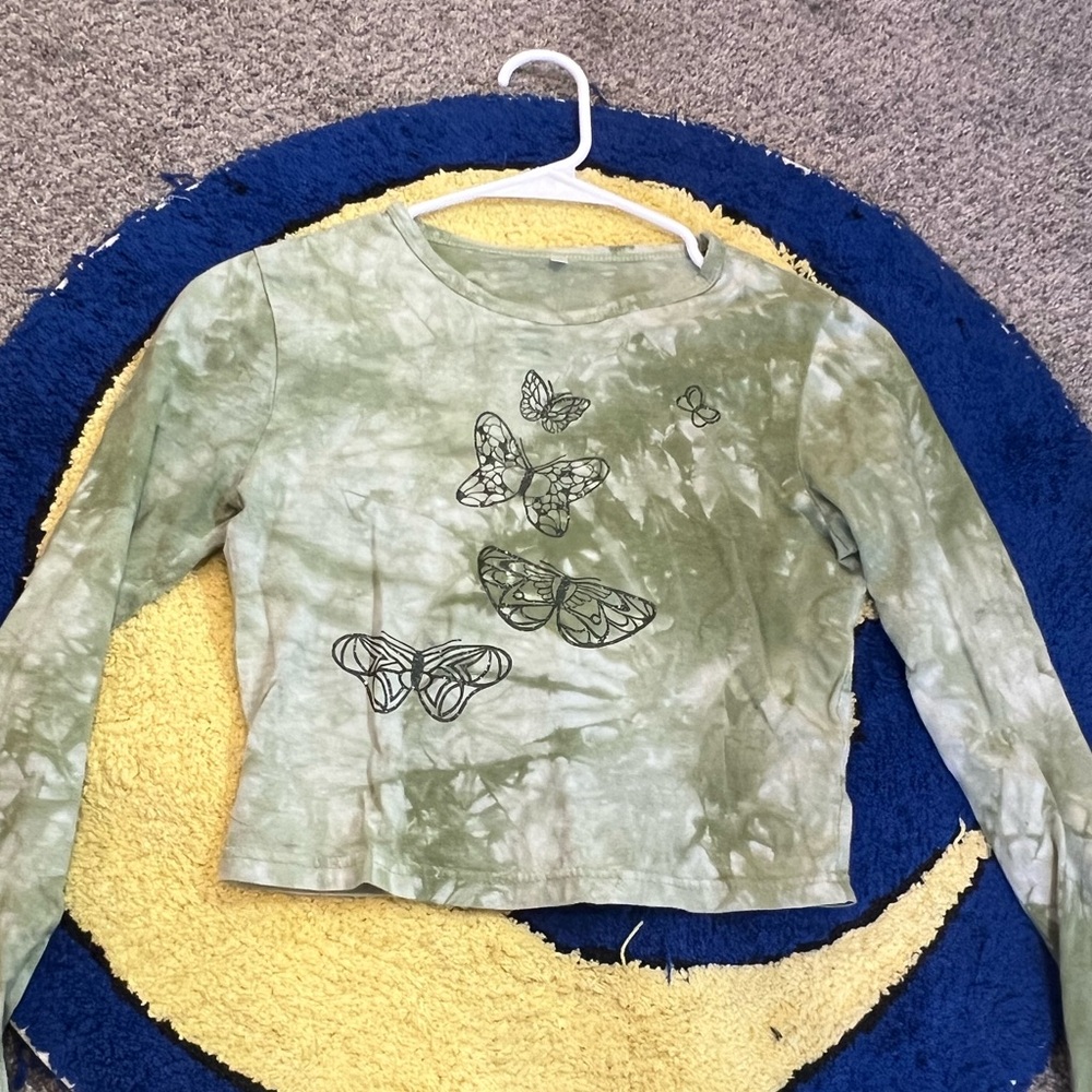 Green tie dye cropped long sleeve